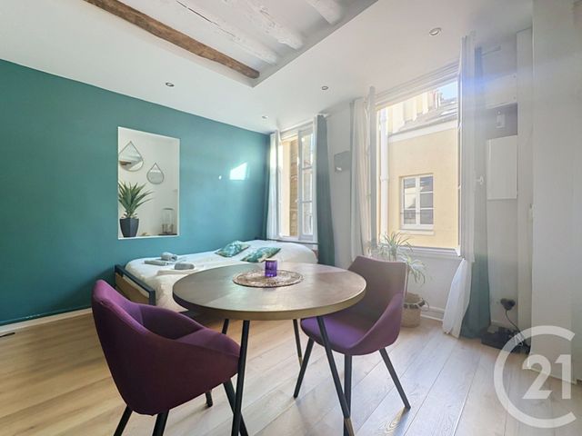 Appartement Studio à vendre - 1 pièce - 20.36 m2 - VERSAILLES - 78 - ILE-DE-FRANCE - Century 21 Fels Immobilier