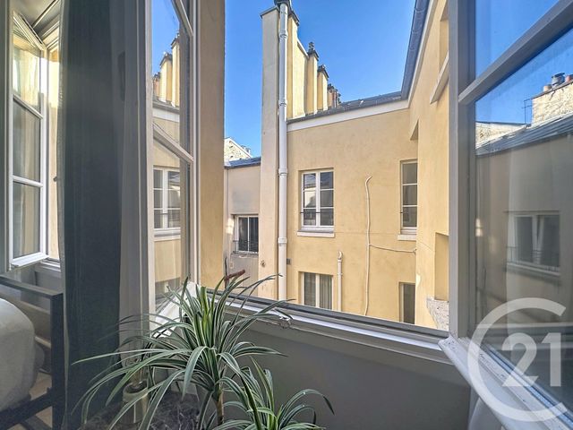 Appartement Studio à vendre - 1 pièce - 20.36 m2 - VERSAILLES - 78 - ILE-DE-FRANCE - Century 21 Fels Immobilier