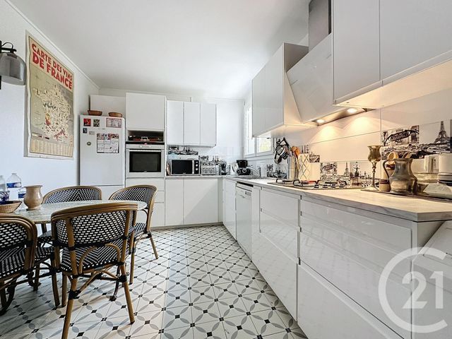 Appartement F6 à vendre - 6 pièces - 127.33 m2 - VERSAILLES - 78 - ILE-DE-FRANCE - Century 21 Fels Immobilier