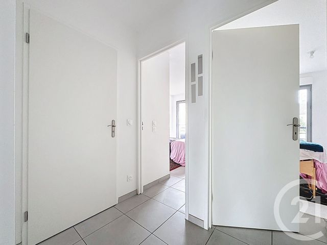 Appartement T3 à vendre - 3 pièces - 66.06 m2 - ST CYR L ECOLE - 78 - ILE-DE-FRANCE - Century 21 Fels Immobilier