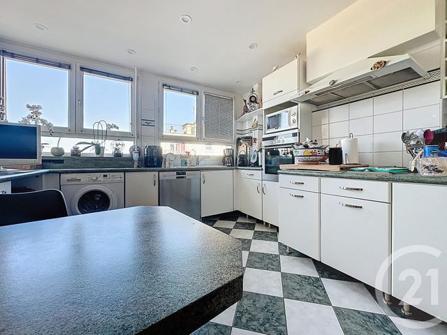 Appartement F4 à vendre - 4 pièces - 92.49 m2 - VERSAILLES - 78 - ILE-DE-FRANCE - Century 21 Fels Immobilier