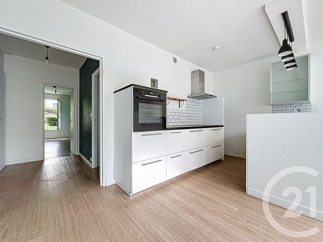 Afficher la photo en grand Appartement T3 à vendre - 3 pièces - 59.39 m2 - VERSAILLES - 78 - ILE-DE-FRANCE - Century 21 Fels Immobilier