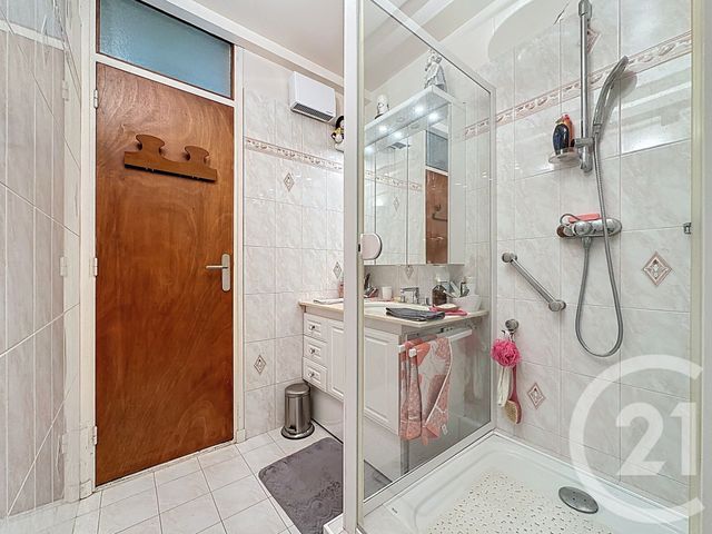 Appartement à vendre - 3 pièces - 56.89 m2 - VERSAILLES - 78 - ILE-DE-FRANCE - Century 21 Fels Immobilier