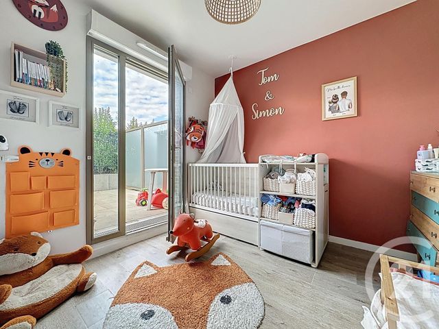 Afficher la photo en grand Appartement F3 à vendre - 3 pièces - 66.56 m2 - ST CYR L ECOLE - 78 - ILE-DE-FRANCE - Century 21 Fels Immobilier