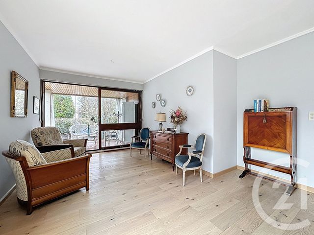 Appartement F2 à vendre - 2 pièces - 58.39 m2 - FONTENAY LE FLEURY - 78 - ILE-DE-FRANCE - Century 21 Fels Immobilier