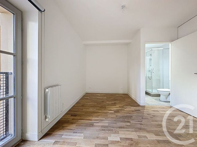 Appartement Triplex à vendre - 4 pièces - 111.96 m2 - VERSAILLES - 78 - ILE-DE-FRANCE - Century 21 Fels Immobilier