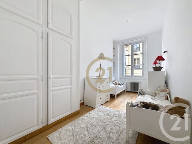 Appartement F5 à vendre - 5 pièces - 101.29 m2 - VERSAILLES - 78 - ILE-DE-FRANCE - Century 21 Fels Immobilier