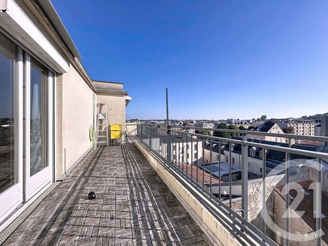 Appartement F3 à vendre - 3 pièces - 65.82 m2 - VERSAILLES - 78 - ILE-DE-FRANCE - Century 21 Fels Immobilier