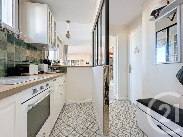 Appartement F3 à vendre - 3 pièces - 65.82 m2 - VERSAILLES - 78 - ILE-DE-FRANCE - Century 21 Fels Immobilier