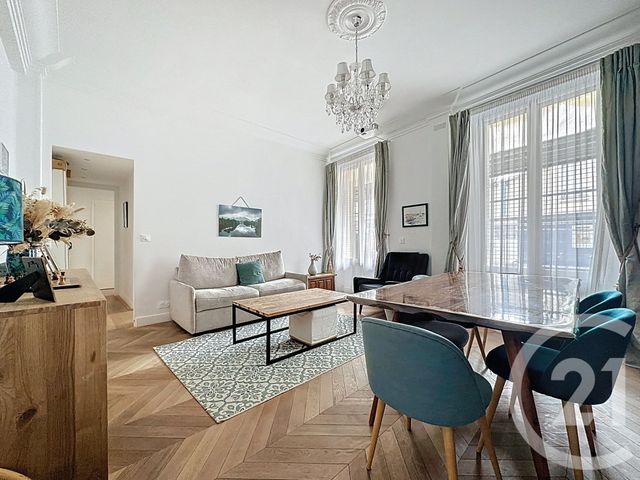 Appartement à vendre - 3 pièces - 61.44 m2 - VERSAILLES - 78 - ILE-DE-FRANCE - Century 21 Fels Immobilier