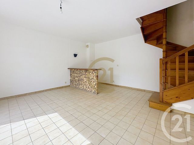 Appartement T2 à vendre - 2 pièces - 47.62 m2 - VERSAILLES - 78 - ILE-DE-FRANCE - Century 21 Fels Immobilier