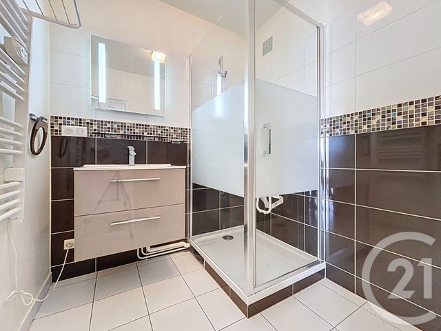 Appartement F5 à vendre - 5 pièces - 102.12 m2 - VERSAILLES - 78 - ILE-DE-FRANCE - Century 21 Fels Immobilier