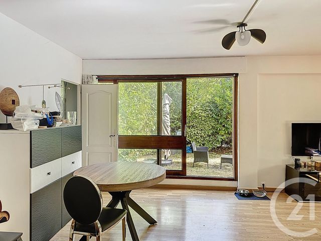 Appartement à vendre - 3 pièces - 60.63 m2 - LE CHESNAY ROCQUENCOURT - 78 - ILE-DE-FRANCE - Century 21 Fels Immobilier