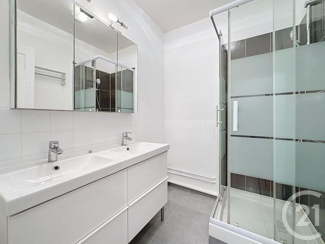 Appartement F3 à vendre - 3 pièces - 80.13 m2 - VERSAILLES - 78 - ILE-DE-FRANCE - Century 21 Fels Immobilier