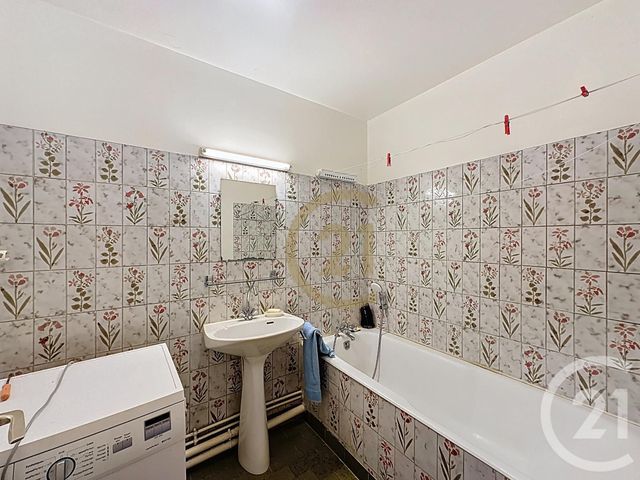 Appartement F4 à vendre - 4 pièces - 93.31 m2 - VERSAILLES - 78 - ILE-DE-FRANCE - Century 21 Fels Immobilier