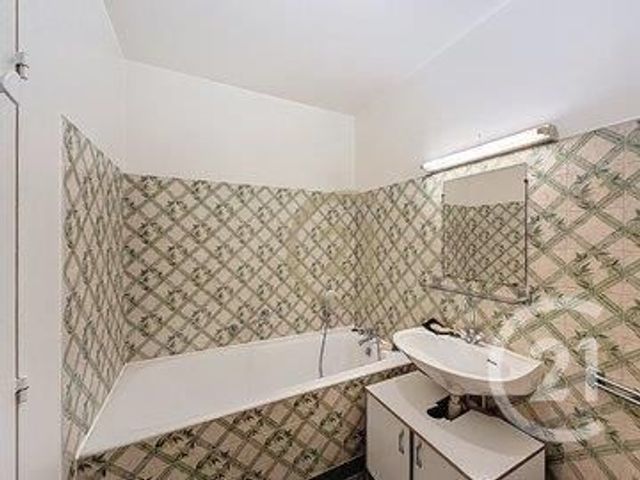 Appartement F4 à vendre - 4 pièces - 93.31 m2 - VERSAILLES - 78 - ILE-DE-FRANCE - Century 21 Fels Immobilier