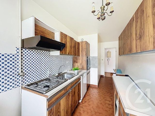 Appartement F4 à vendre - 4 pièces - 93.31 m2 - VERSAILLES - 78 - ILE-DE-FRANCE - Century 21 Fels Immobilier