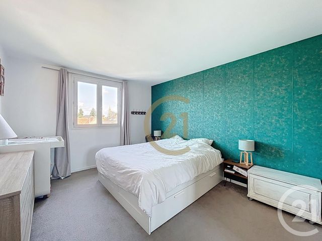 Appartement à vendre - 4 pièces - 96.35 m2 - LE CHESNAY - 78 - ILE-DE-FRANCE - Century 21 Fels Immobilier