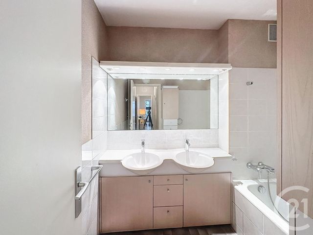 Appartement F5 à vendre - 5 pièces - 124.16 m2 - VERSAILLES - 78 - ILE-DE-FRANCE - Century 21 Fels Immobilier