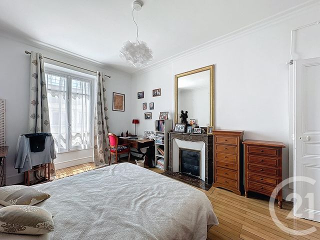 Appartement F5 à vendre - 5 pièces - 124.77 m2 - VERSAILLES - 78 - ILE-DE-FRANCE - Century 21 Fels Immobilier