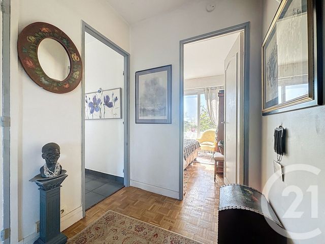 Appartement à vendre - 3 pièces - 64.19 m2 - VERSAILLES - 78 - ILE-DE-FRANCE - Century 21 Fels Immobilier