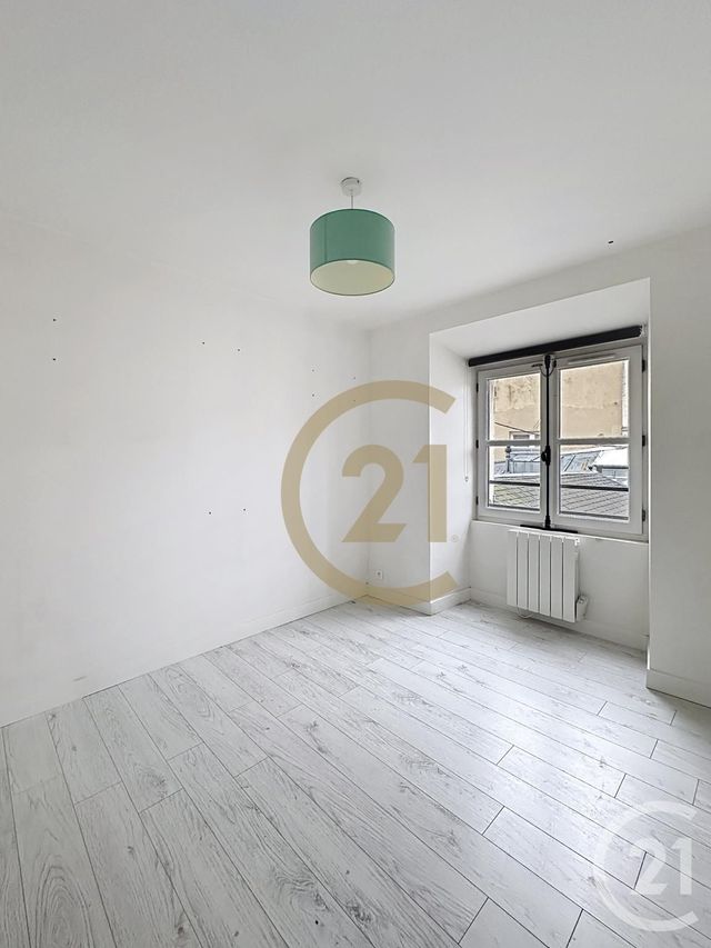 Appartement Duplex à louer - 3 pièces - 47.54 m2 - VERSAILLES - 78 - ILE-DE-FRANCE - Century 21 Fels Immobilier