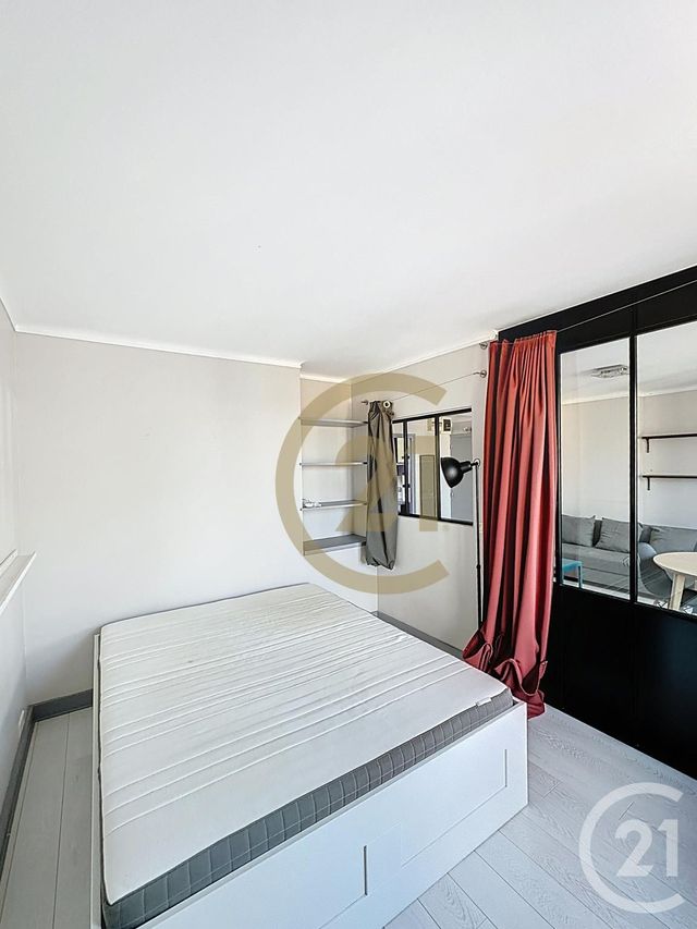 Appartement F3 à louer - 3 pièces - 46.01 m2 - VERSAILLES - 78 - ILE-DE-FRANCE - Century 21 Fels Immobilier