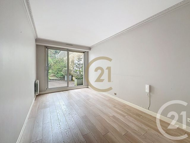 Appartement T3 à vendre - 4 pièces - 101.32 m2 - VERSAILLES - 78 - ILE-DE-FRANCE - Century 21 Fels Immobilier