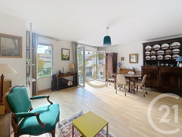 Afficher la photo en grand Appartement F3 à vendre - 3 pièces - 74.65 m2 - VERSAILLES - 78 - ILE-DE-FRANCE - Century 21 Fels Immobilier