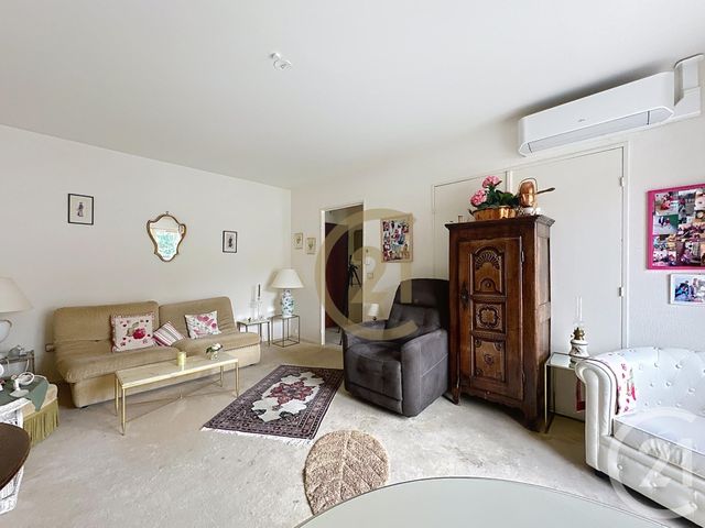 Appartement à vendre - 2 pièces - 44.83 m2 - LE CHESNAY - 78 - ILE-DE-FRANCE - Century 21 Fels Immobilier