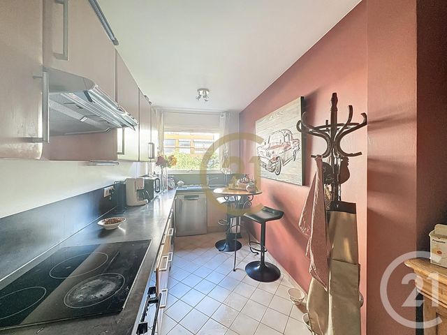 Appartement à vendre - 2 pièces - 62.25 m2 - LE CHESNAY - 78 - ILE-DE-FRANCE - Century 21 Fels Immobilier