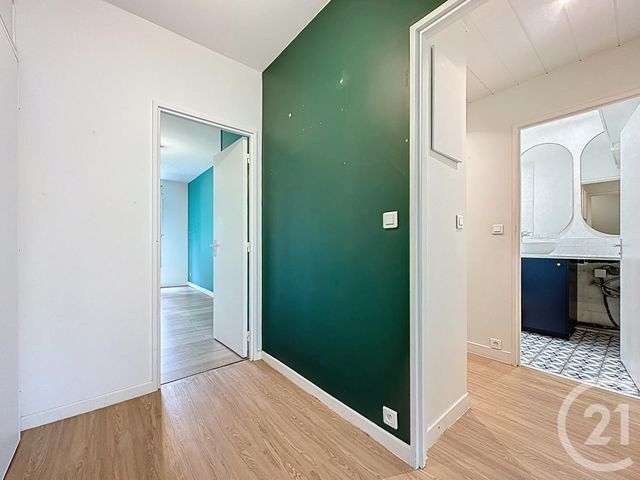 Appartement F3 à louer - 3 pièces - 59.39 m2 - VERSAILLES - 78 - ILE-DE-FRANCE - Century 21 Fels Immobilier