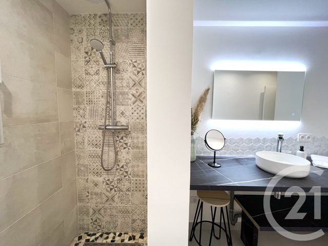 Appartement F3 à vendre - 3 pièces - 55.32 m2 - VERSAILLES - 78 - ILE-DE-FRANCE - Century 21 Fels Immobilier