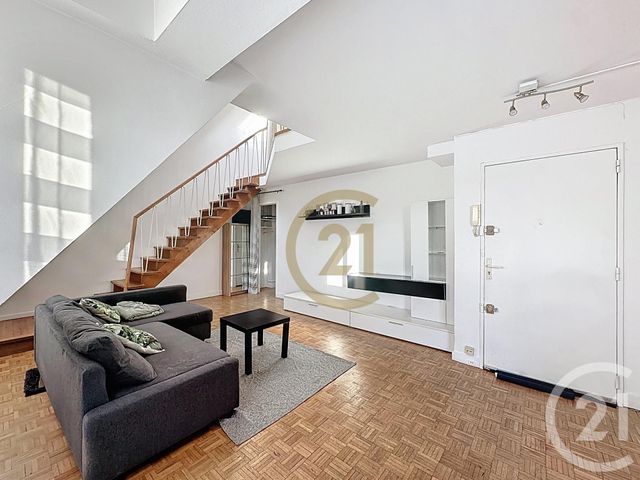 Appartement Duplex à louer - 2 pièces - 50.71 m2 - VERSAILLES - 78 - ILE-DE-FRANCE - Century 21 Fels Immobilier