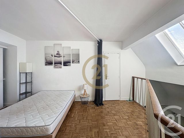 Appartement Duplex à louer - 2 pièces - 50.71 m2 - VERSAILLES - 78 - ILE-DE-FRANCE - Century 21 Fels Immobilier