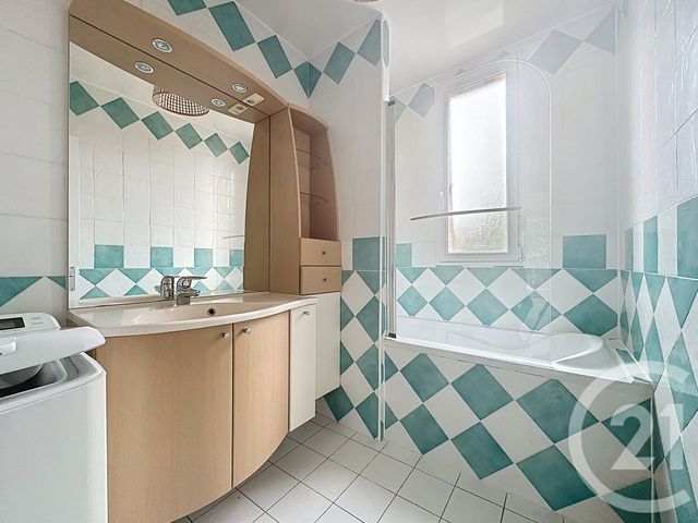 Appartement à vendre - 4 pièces - 65.26 m2 - BUC - 78 - ILE-DE-FRANCE - Century 21 Fels Immobilier