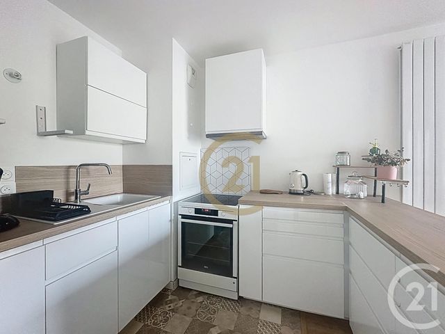 Appartement F2 à louer - 2 pièces - 38.0 m2 - ST CYR L ECOLE - 78 - ILE-DE-FRANCE - Century 21 Fels Immobilier