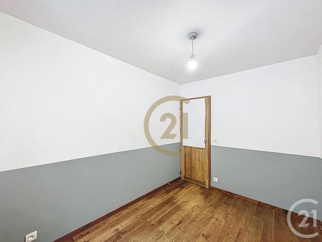 Appartement F3 à louer - 3 pièces - 46.7 m2 - VERSAILLES - 78 - ILE-DE-FRANCE - Century 21 Fels Immobilier