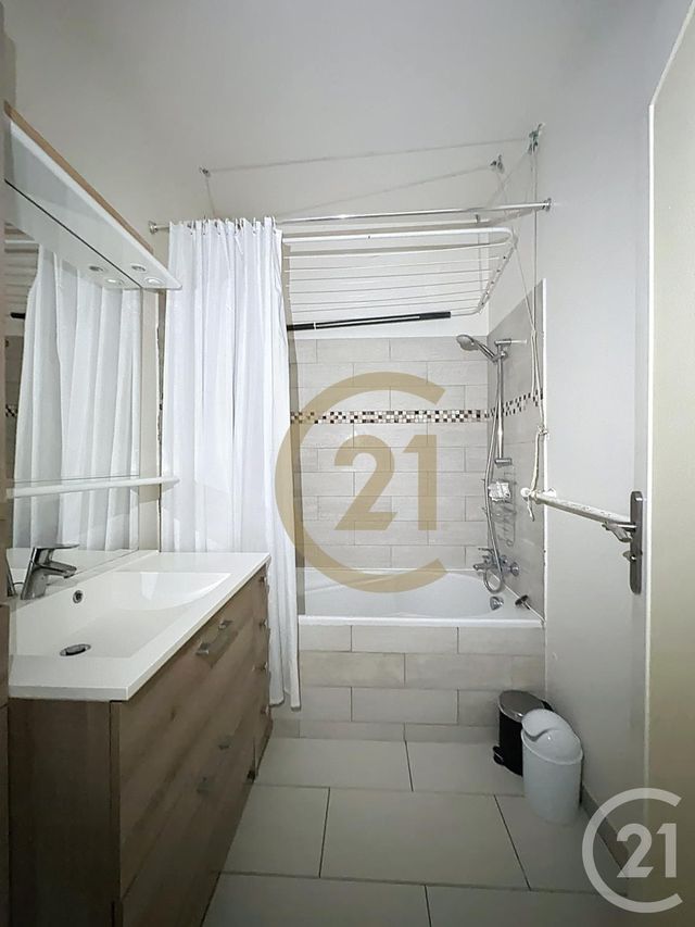 Appartement F5 à louer - 5 pièces - 102.0 m2 - VERSAILLES - 78 - ILE-DE-FRANCE - Century 21 Fels Immobilier