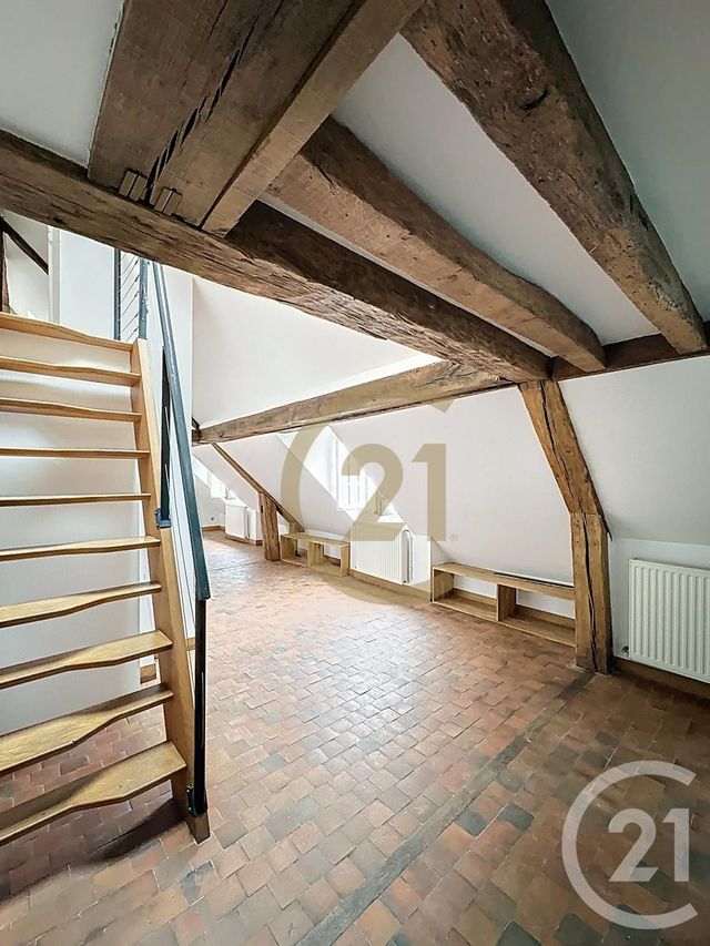 Appartement F3 à louer - 3 pièces - 88.21 m2 - VERSAILLES - 78 - ILE-DE-FRANCE - Century 21 Fels Immobilier