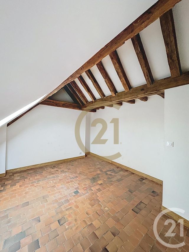 Appartement F3 à louer - 3 pièces - 88.21 m2 - VERSAILLES - 78 - ILE-DE-FRANCE - Century 21 Fels Immobilier