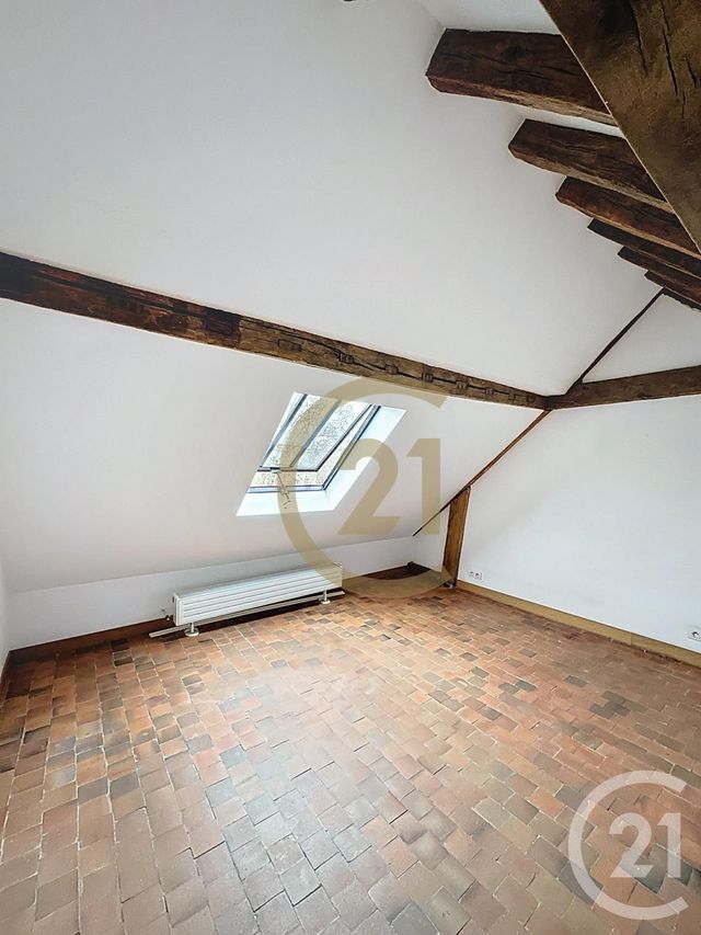 Appartement F3 à louer - 3 pièces - 88.21 m2 - VERSAILLES - 78 - ILE-DE-FRANCE - Century 21 Fels Immobilier