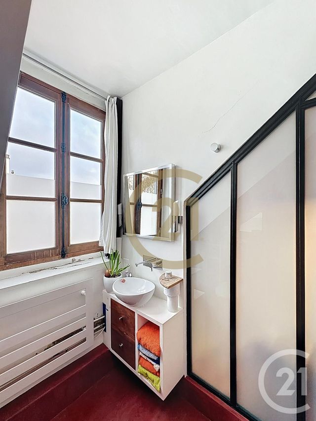 Appartement F2 à louer - 2 pièces - 41.09 m2 - VERSAILLES - 78 - ILE-DE-FRANCE - Century 21 Fels Immobilier