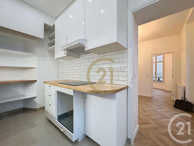 Appartement F1 à louer - 2 pièces - 40.0 m2 - VERSAILLES - 78 - ILE-DE-FRANCE - Century 21 Fels Immobilier