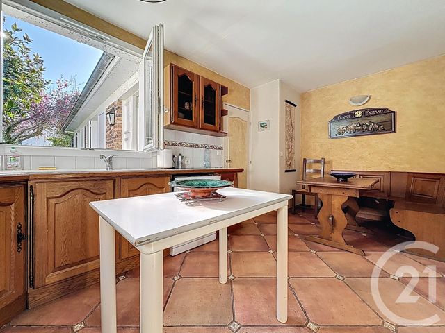 maison à vendre - 7 pièces - 130.0 m2 - BUC - 78 - ILE-DE-FRANCE - Century 21 Fels Immobilier