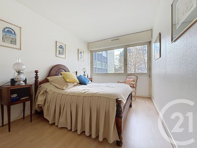 Appartement F3 à vendre - 3 pièces - 71.49 m2 - VELIZY VILLACOUBLAY - 78 - ILE-DE-FRANCE - Century 21 Fels Immobilier