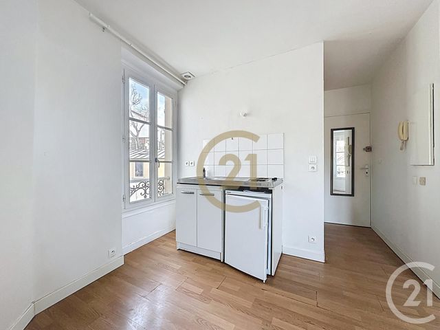 Appartement F1 à louer - 1 pièce - 20.0 m2 - VERSAILLES - 78 - ILE-DE-FRANCE - Century 21 Fels Immobilier