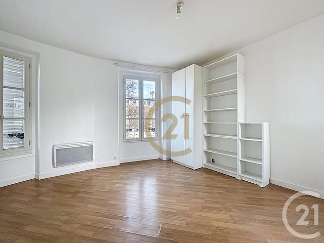 Appartement F1 à louer - 1 pièce - 20.0 m2 - VERSAILLES - 78 - ILE-DE-FRANCE - Century 21 Fels Immobilier
