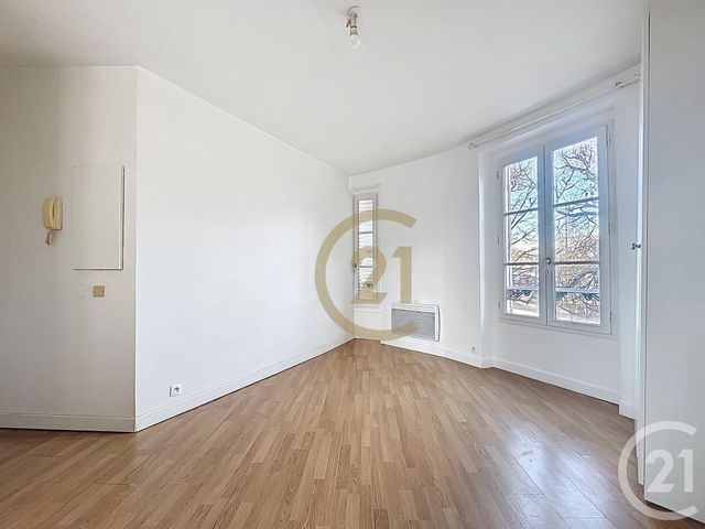 Appartement F1 à louer - 1 pièce - 20.0 m2 - VERSAILLES - 78 - ILE-DE-FRANCE - Century 21 Fels Immobilier