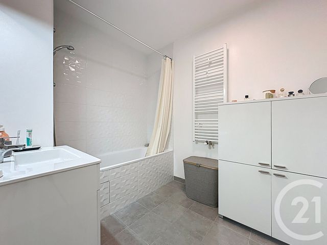 Appartement F3 à vendre - 3 pièces - 63.88 m2 - MONTIGNY LE BRETONNEUX - 78 - ILE-DE-FRANCE - Century 21 Fels Immobilier